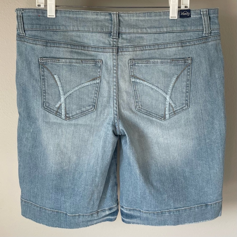 Y2K Vanity Becca Jean Shorts - Bermuda Style Stretch & Distressed - Size 31